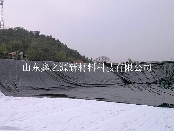 糙面養(yǎng)殖防滲膜鋪設(shè)過程中有哪些注意事項？