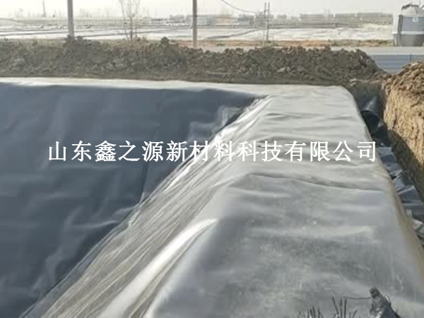 關(guān)于魚塘防滲膜接縫處理有哪些施工經(jīng)驗(yàn)？